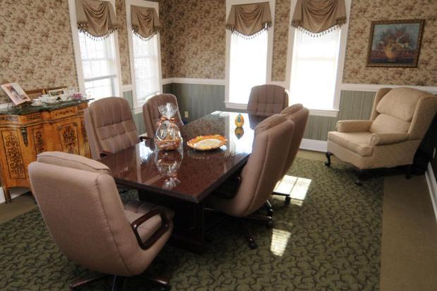 모건타운 The Lake Manor B&B 외부 사진