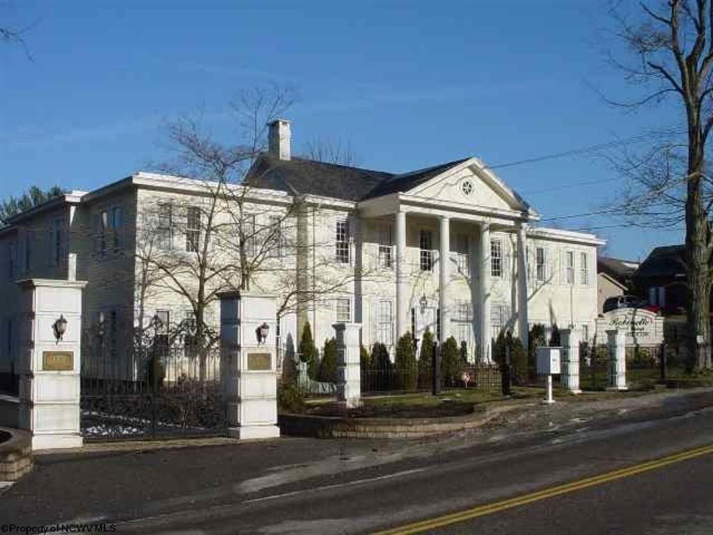 모건타운 The Lake Manor B&B 외부 사진